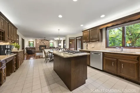 809 Glenmore Court Naperville IL 60540