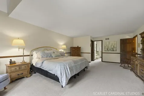 809 Glenmore Court Naperville IL 60540