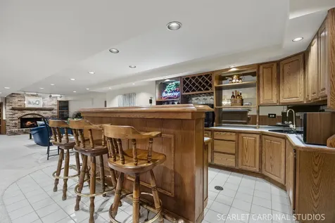 809 Glenmore Court Naperville IL 60540