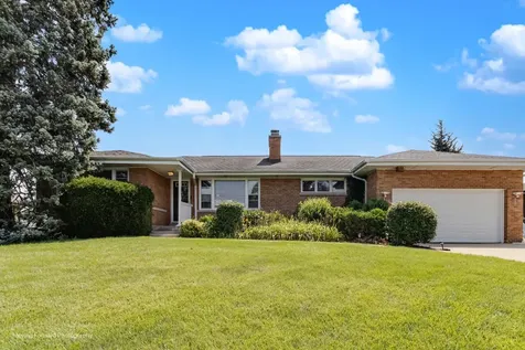 125 North Oak Leaf Drive Addison IL 60101