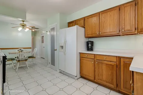 125 North Oak Leaf Drive Addison IL 60101