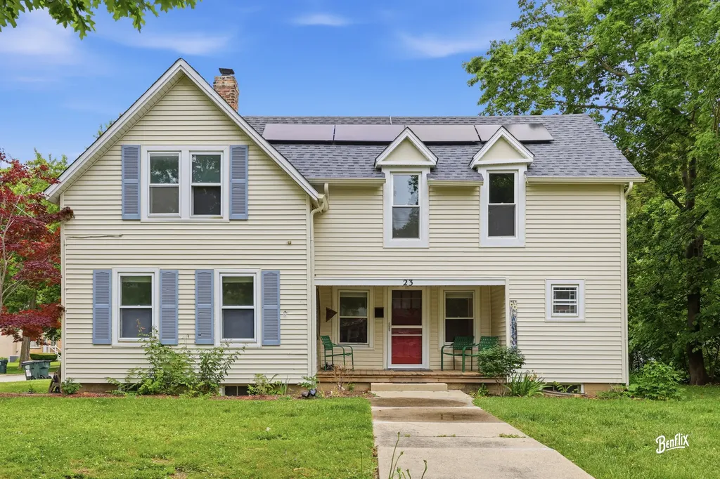 23 North Benton Street Palatine IL 60067