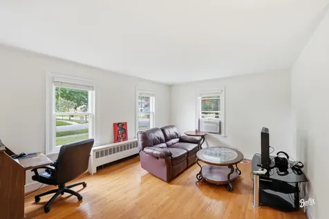 23 North Benton Street Palatine IL 60067