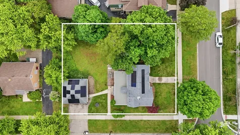 23 North Benton Street Palatine IL 60067