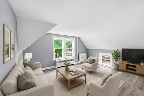23 North Benton Street Palatine IL 60067