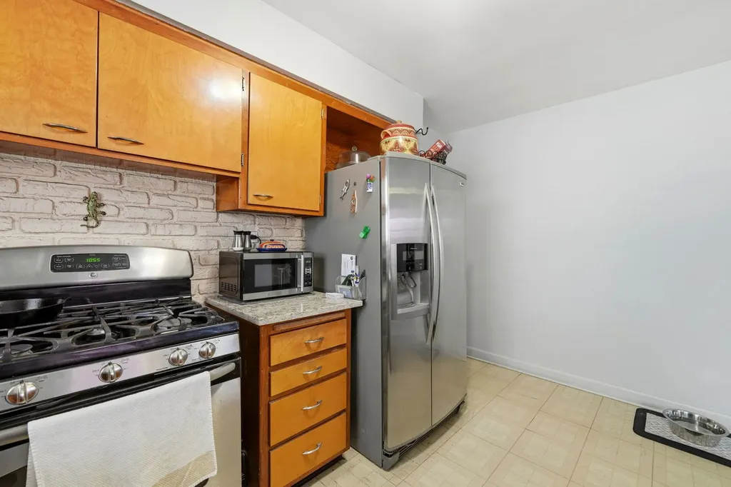 2705 North Monitor Avenue Chicago IL 60639