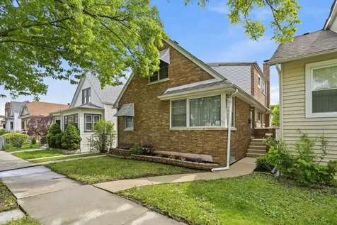2705 North Monitor Avenue Chicago IL 60639
