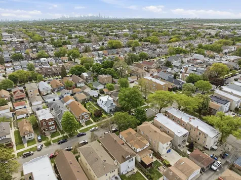2705 North Monitor Avenue Chicago IL 60639
