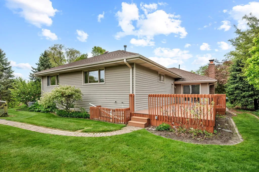 1281 Tracie Drive Lake Zurich IL 60047