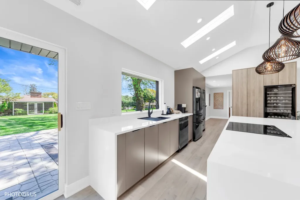 302 Goodridge Terrace Roselle IL 60172