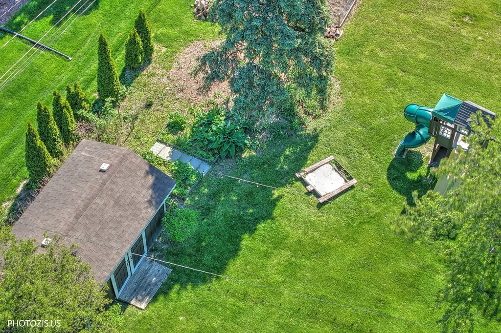 302 Goodridge Terrace Roselle IL 60172