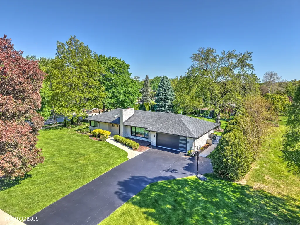 302 Goodridge Terrace Roselle IL 60172
