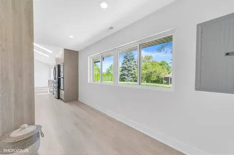 302 Goodridge Terrace Roselle IL 60172