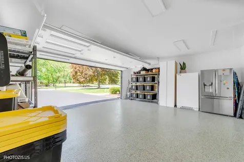 302 Goodridge Terrace Roselle IL 60172