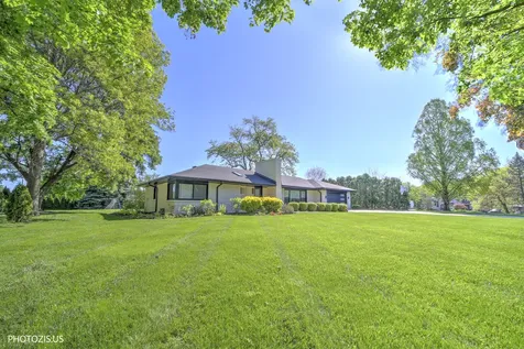 302 Goodridge Terrace Roselle IL 60172