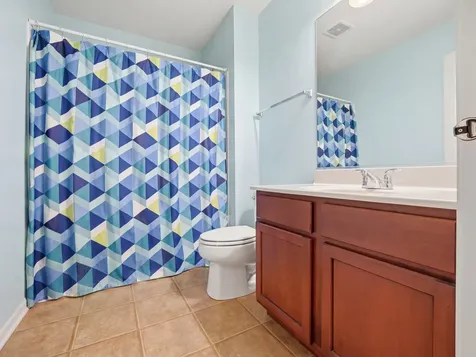 704 Amherst Drive Sycamore IL 60178