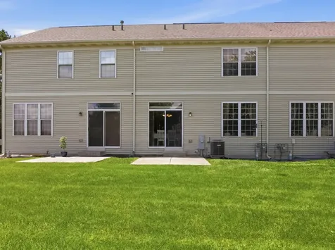 704 Amherst Drive Sycamore IL 60178