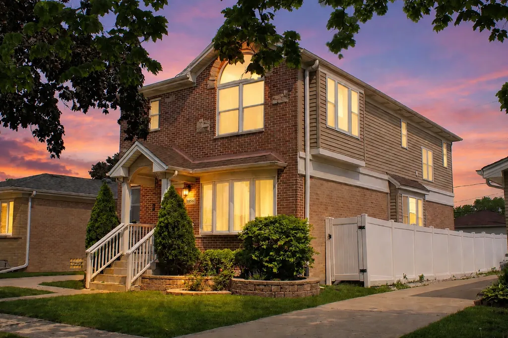 9956 Ivanhoe Avenue Schiller Park IL 60176