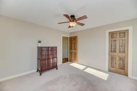 9956 Ivanhoe Avenue Schiller Park IL 60176
