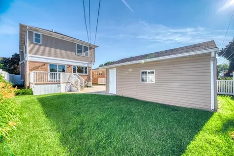 9956 Ivanhoe Avenue Schiller Park IL 60176