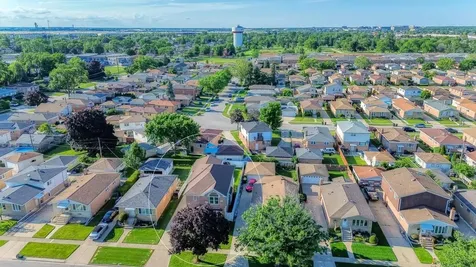 9956 Ivanhoe Avenue Schiller Park IL 60176