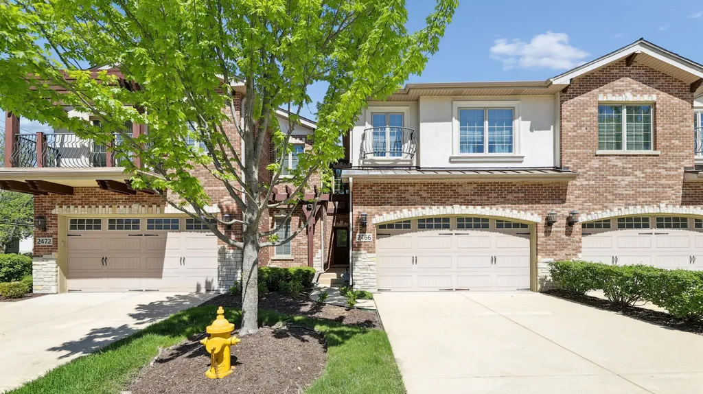 2466 Nicola Court Addison IL 60101
