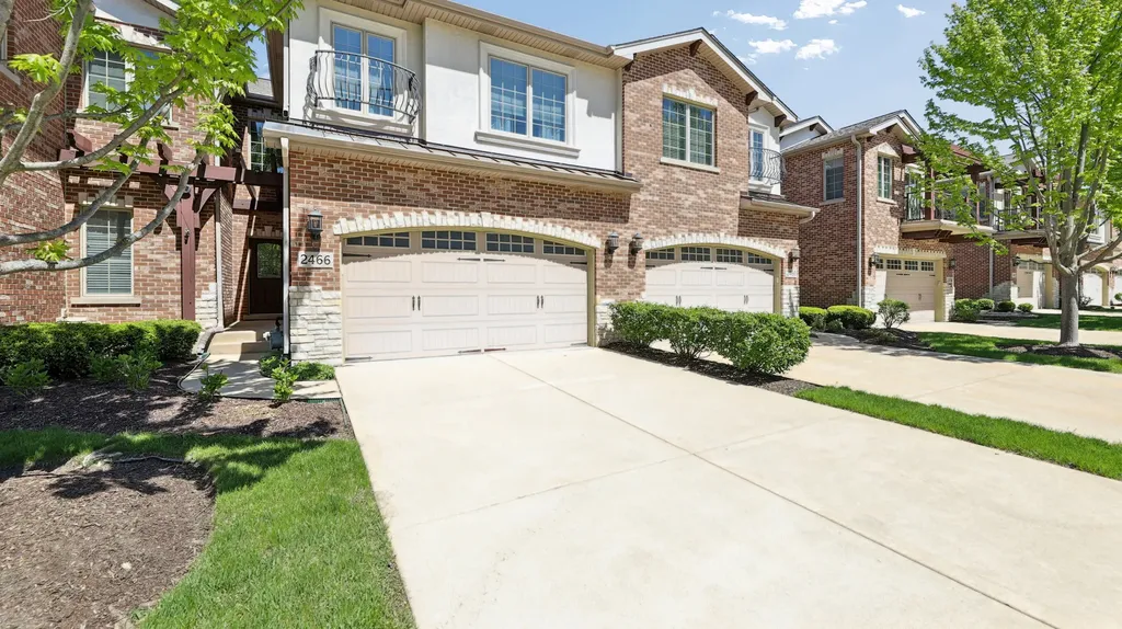 2466 Nicola Court Addison IL 60101