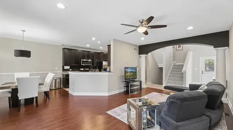 2466 Nicola Court Addison IL 60101