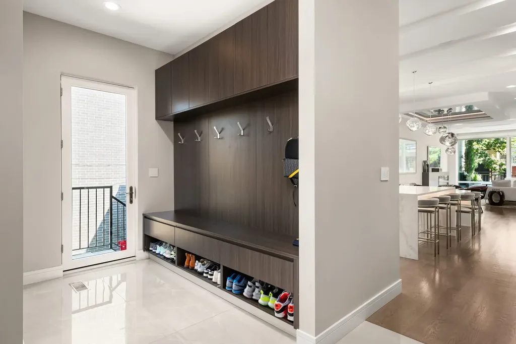 1624 West Pierce Avenue Chicago IL 60622