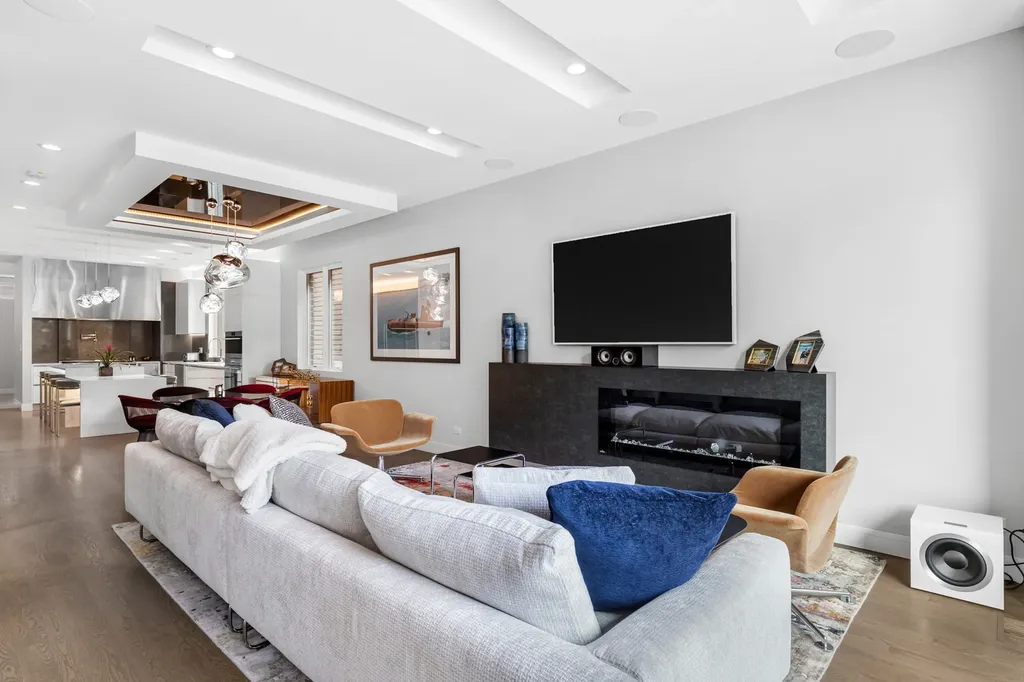 1624 West Pierce Avenue Chicago IL 60622