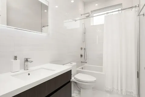 1624 West Pierce Avenue Chicago IL 60622