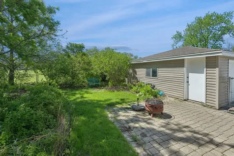 216 East Rose Street Glenwood IL 60425