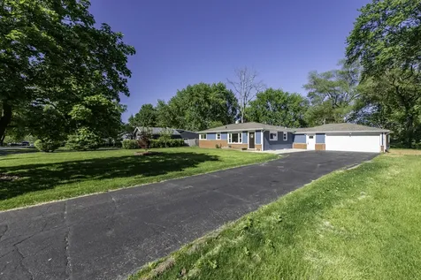 37155 North Shirley Drive Gurnee IL 60031