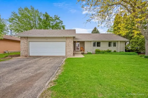 915 South 8th Street Dekalb IL 60115