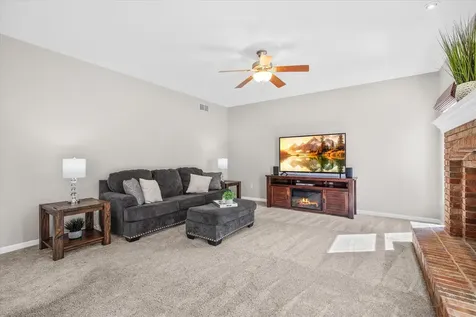 531 Birchwood Drive Yorkville IL 60560