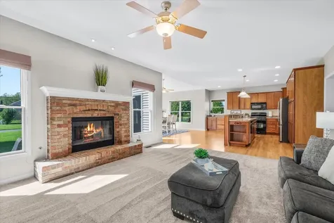531 Birchwood Drive Yorkville IL 60560