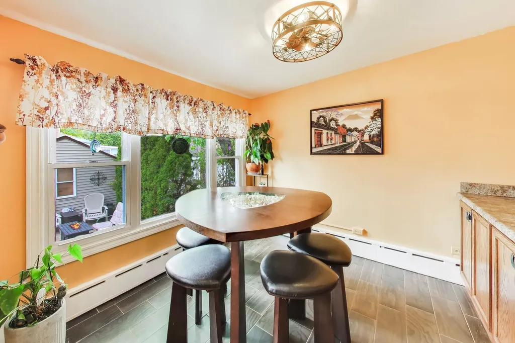 6732 West Rascher Avenue Chicago IL 60656