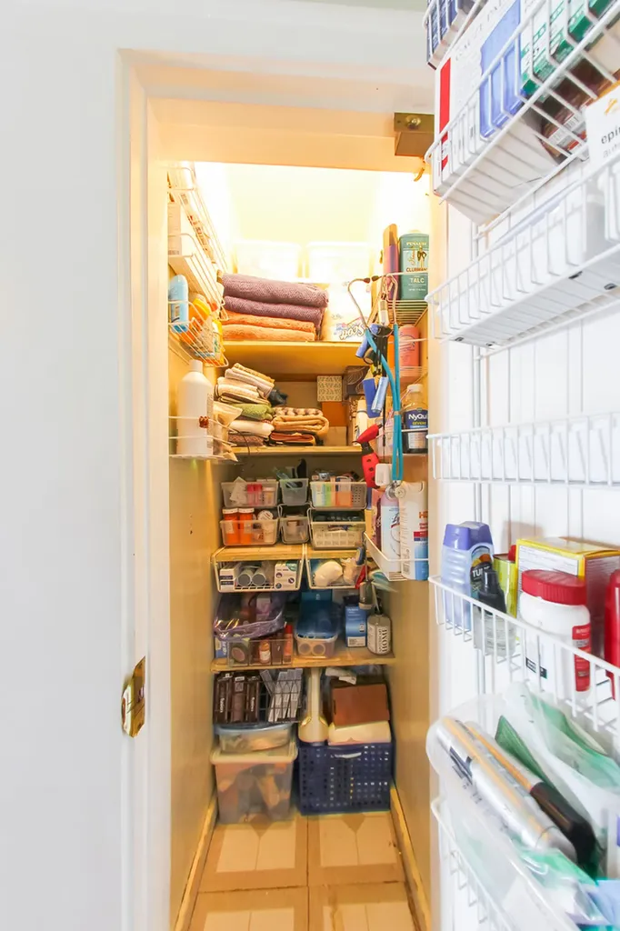 6732 West Rascher Avenue Chicago IL 60656