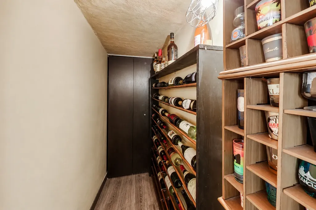 6732 West Rascher Avenue Chicago IL 60656