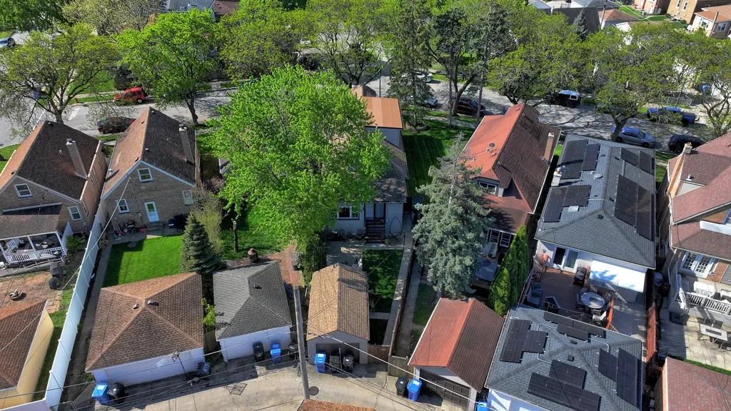 6732 West Rascher Avenue Chicago IL 60656