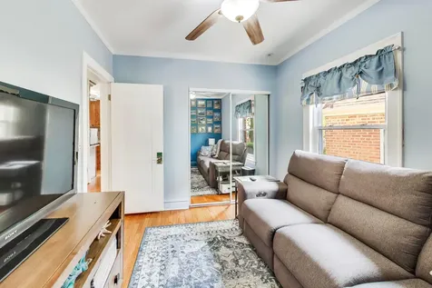 6732 West Rascher Avenue Chicago IL 60656