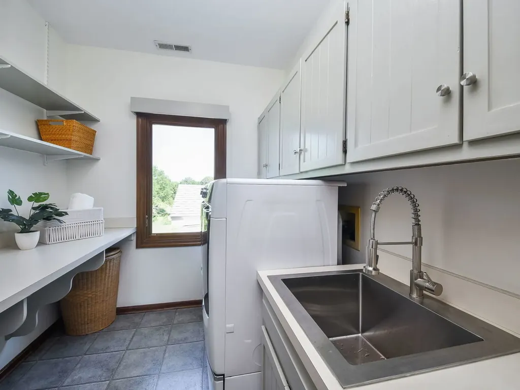 632 Olesen Drive Naperville IL 60540
