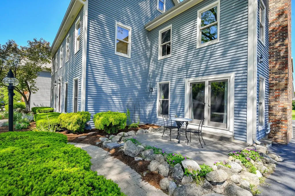 632 Olesen Drive Naperville IL 60540