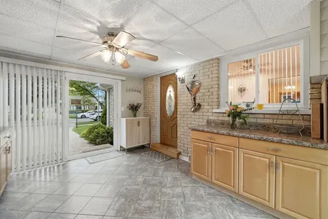 9437 North Lockwood Avenue Skokie IL 60077