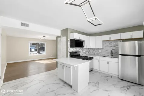 1412 West Broadview Avenue Crete IL 60417