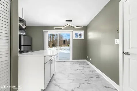 1412 West Broadview Avenue Crete IL 60417