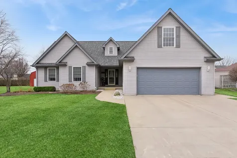 313 South Elm Street Manteno IL 60950