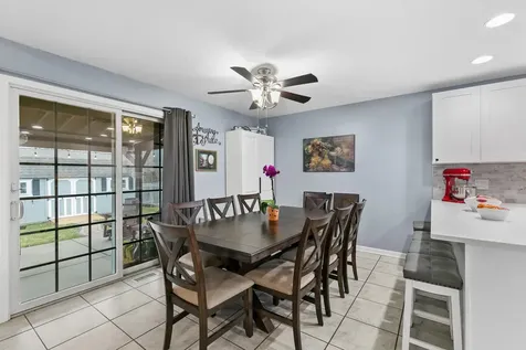 313 South Elm Street Manteno IL 60950