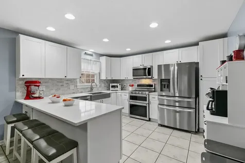 313 South Elm Street Manteno IL 60950