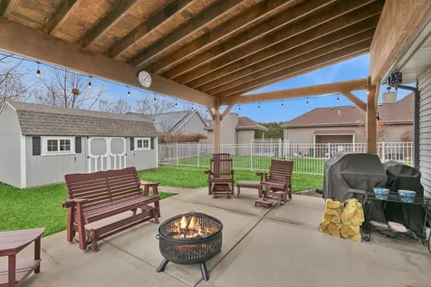 313 South Elm Street Manteno IL 60950